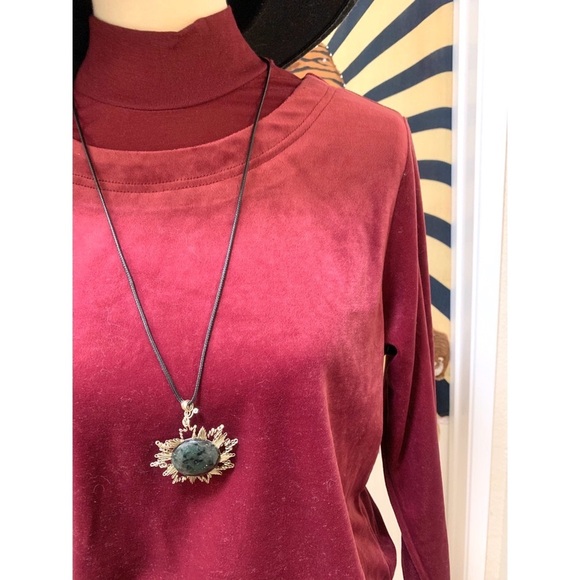 🌈 Amazing Vintage Velvet Top - Picture 1 of 8